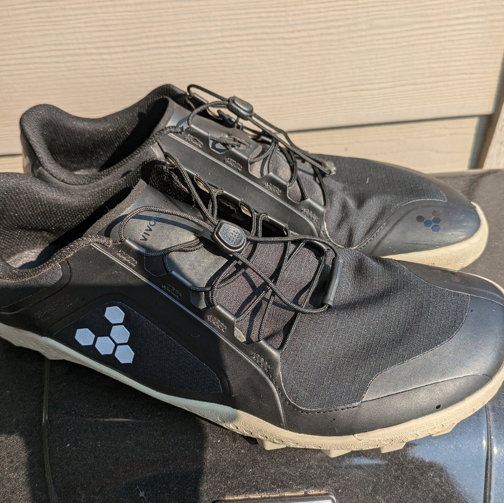 Vivo barefoot trail shoe
